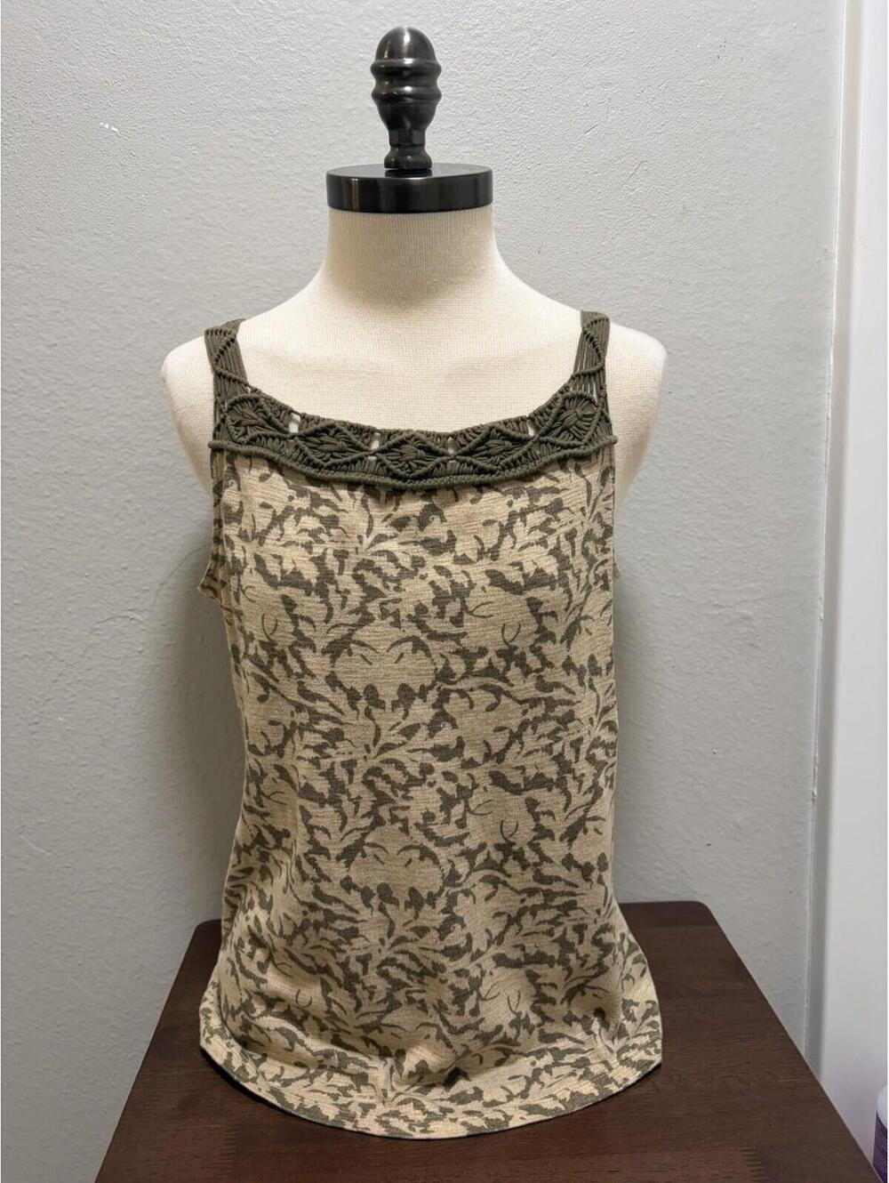LRL Lauren Jeans Co Sleeveless Cami Crochet Neckline Sz M